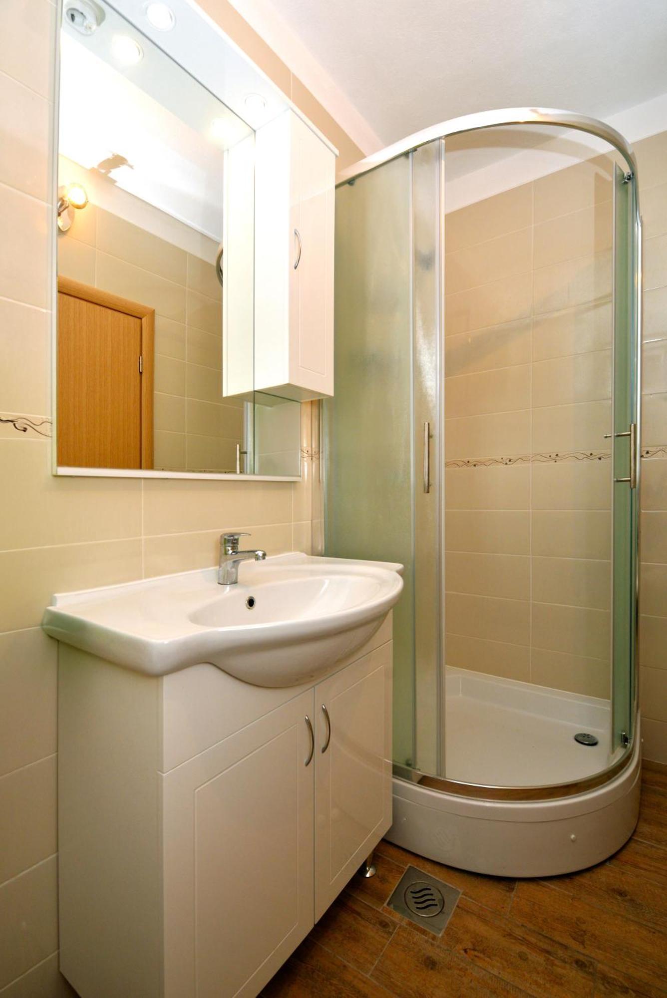 Apartment Goranka 2 *