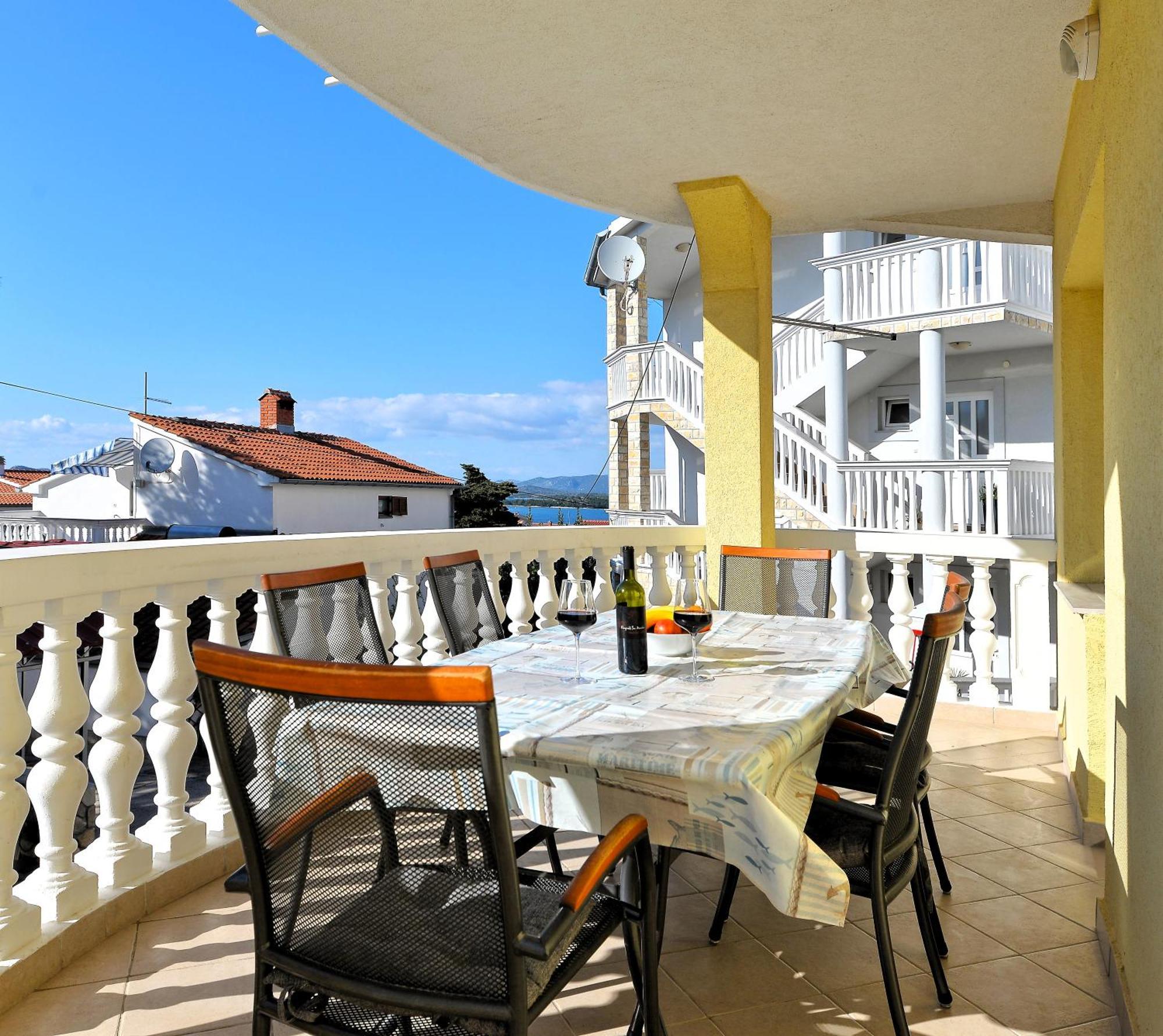 Goranka 2 Apartment Murter